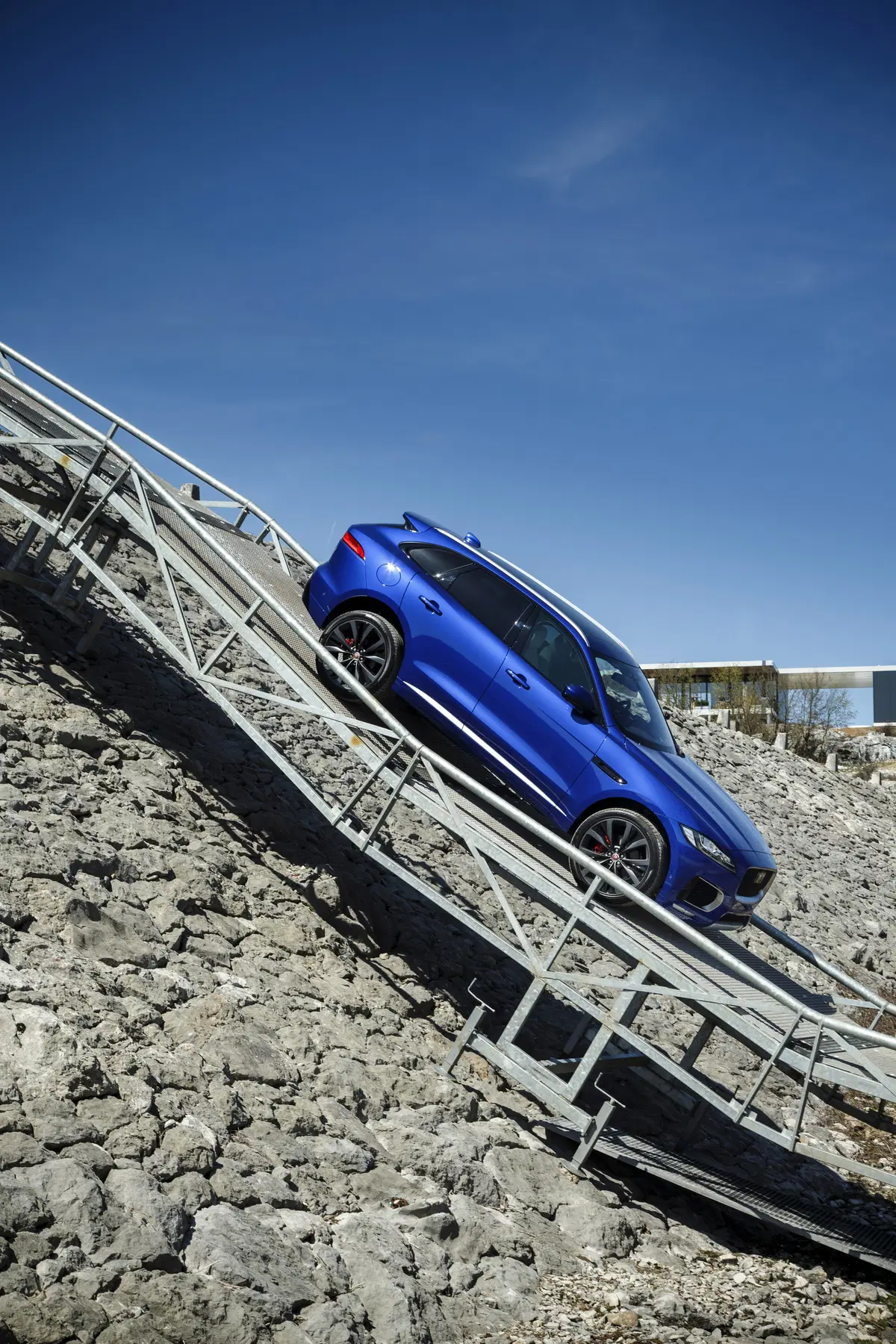 Jaguar F-Pace [Video] (22)