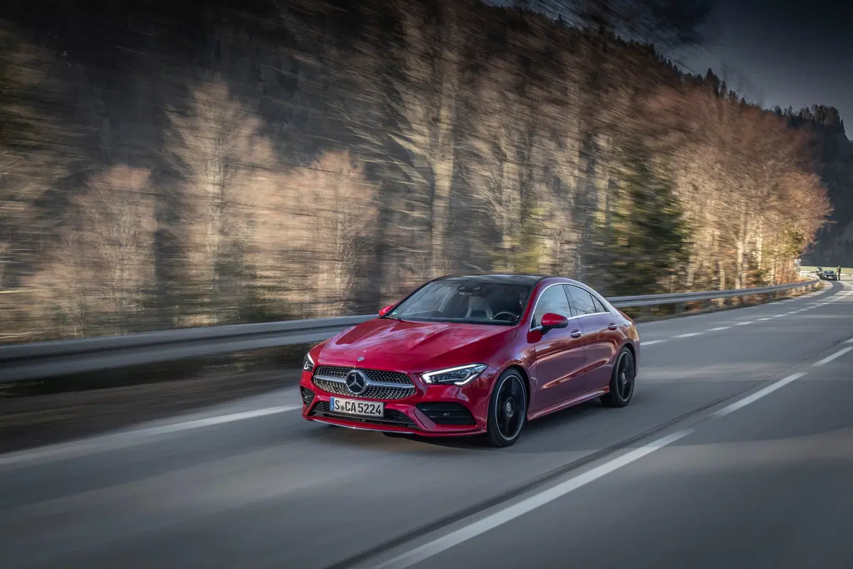 Mercedes CLA Coupé 2019. Torna la CLS compatta, diesel e benzina (11)