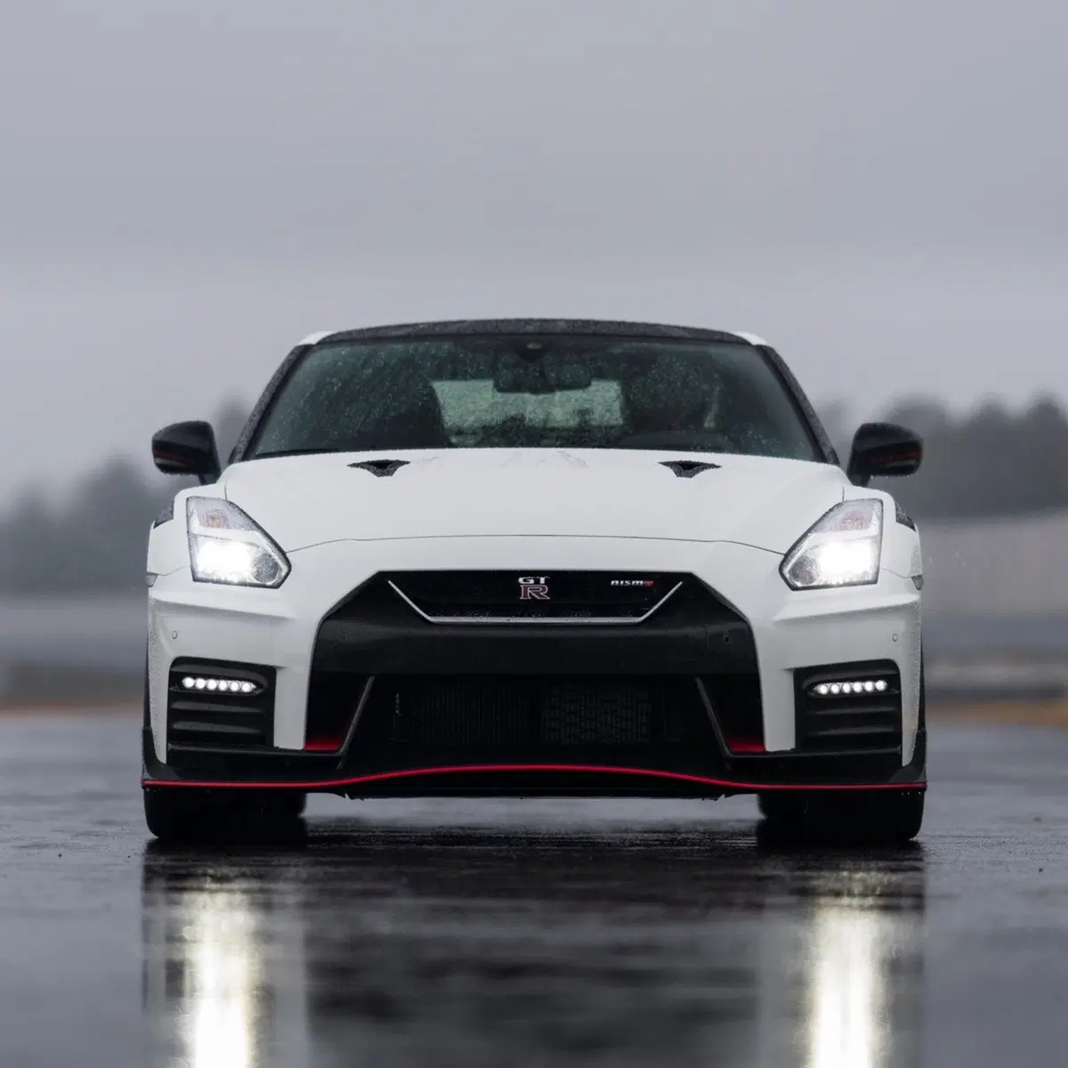 Nissan GT-R Nismo 2020, tolti i veli a New York (4)