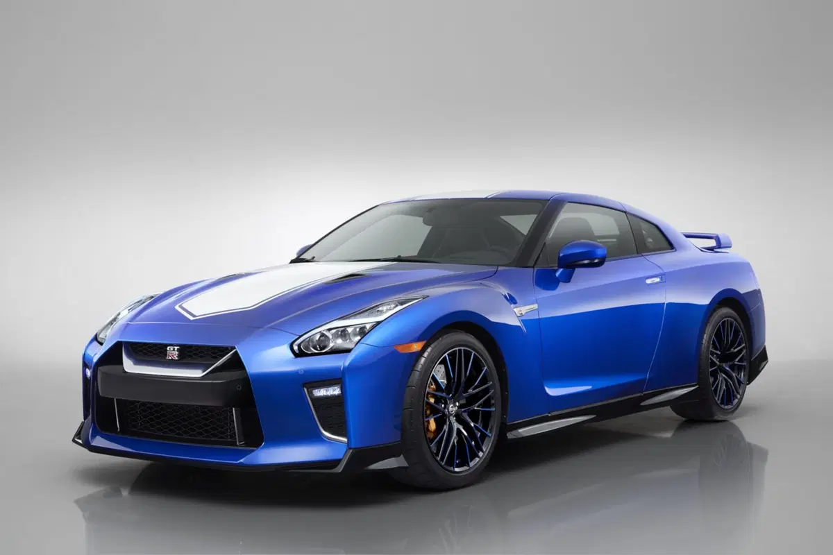 Nissan GT-R 50th Anniversary Edition, splendida 50enne (3)