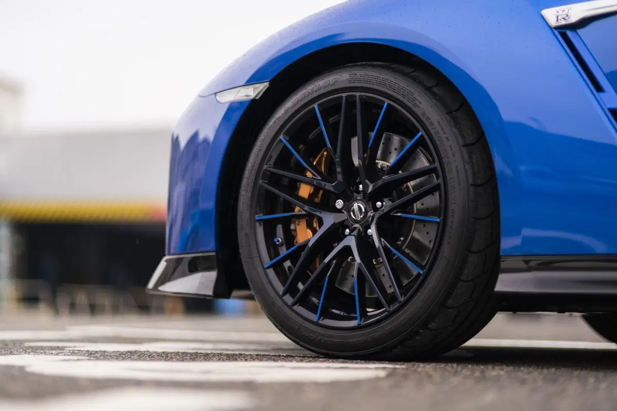 Nissan GT-R 50th Anniversary Edition, splendida 50enne (11)
