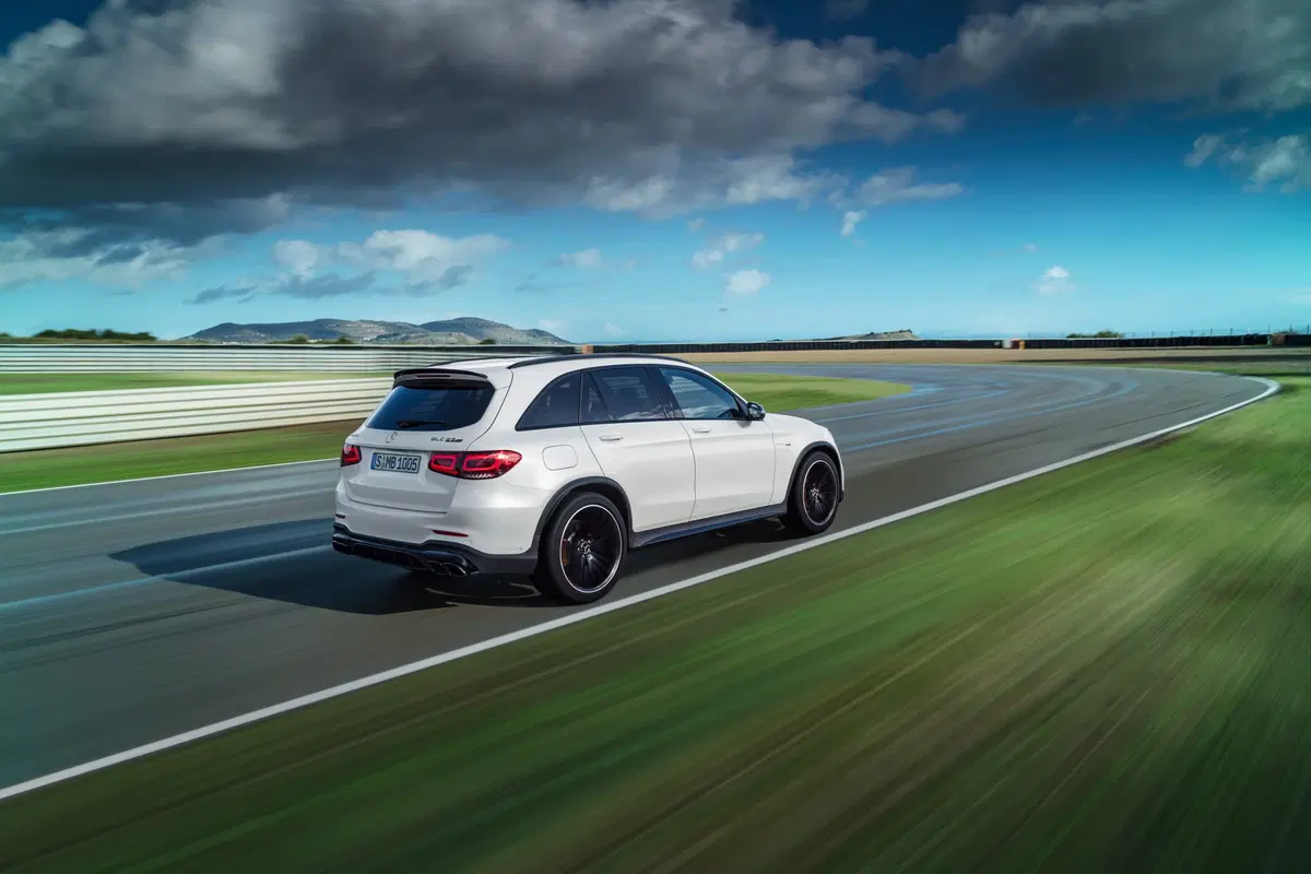 Mercedes-AMG GLC 63 restyling, esordio a New York (5)