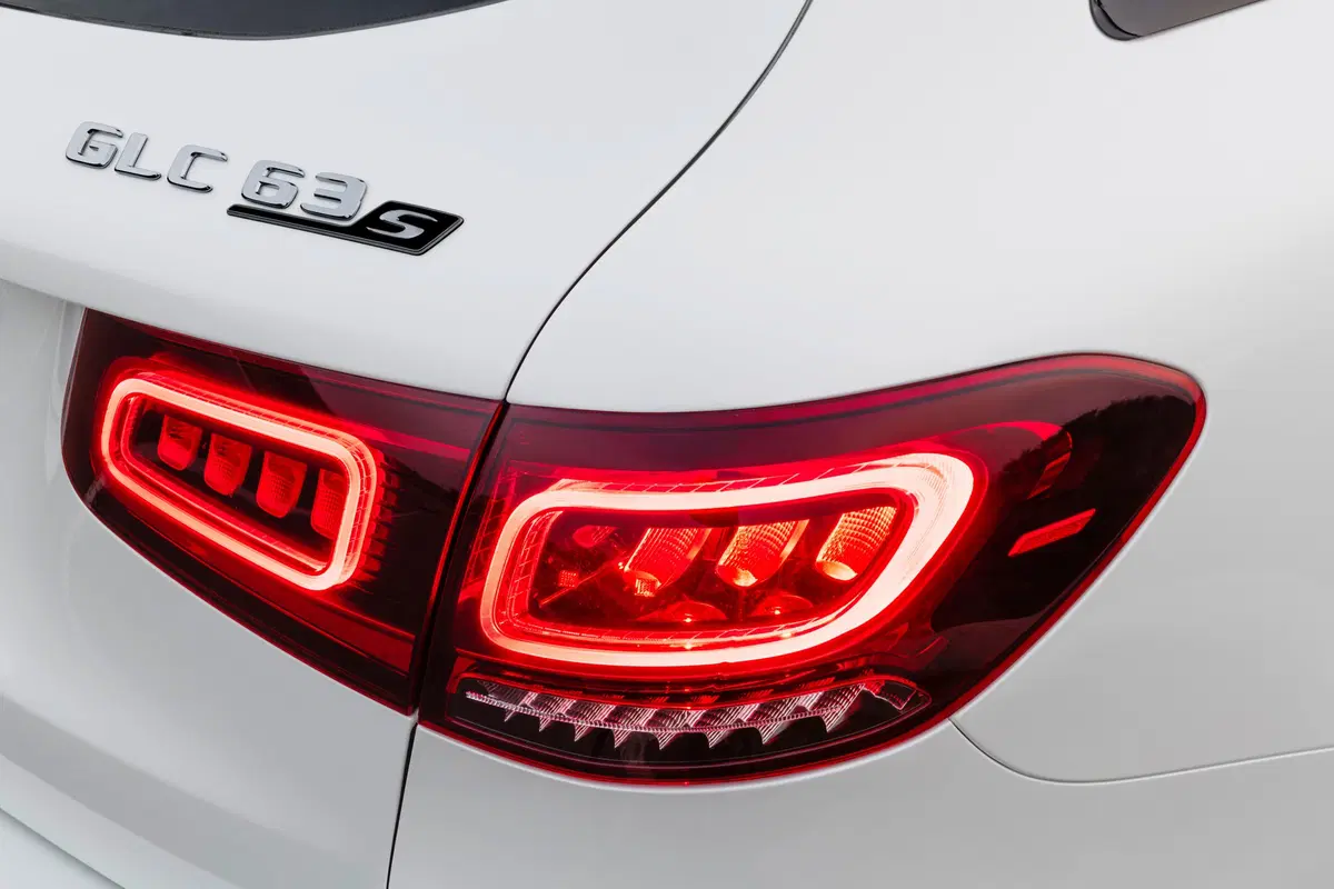 Mercedes-AMG GLC 63 restyling, esordio a New York (7)