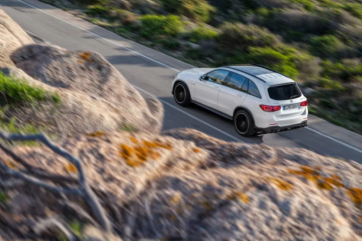Mercedes-AMG GLC 63 restyling, esordio a New York (8)