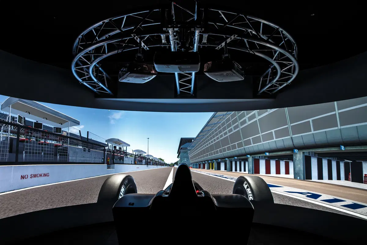Monza Autodromo, Super simulatori Avehil: al volante di Lambo e Dallara vere [video] (2)