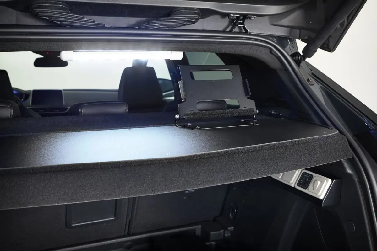 La Guardia di Finanza riceve due Peugeot 3008 (10)