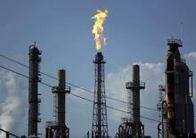 Petrolio dall’Iran: tensioni con USA alzano i prezzi
