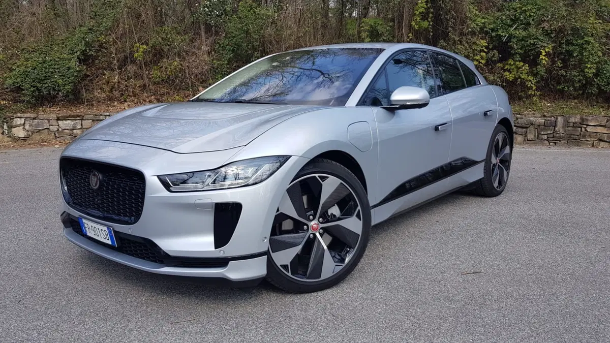 Jaguar I-Pace | 400 cavalli elettrici e un design da urlo (2)