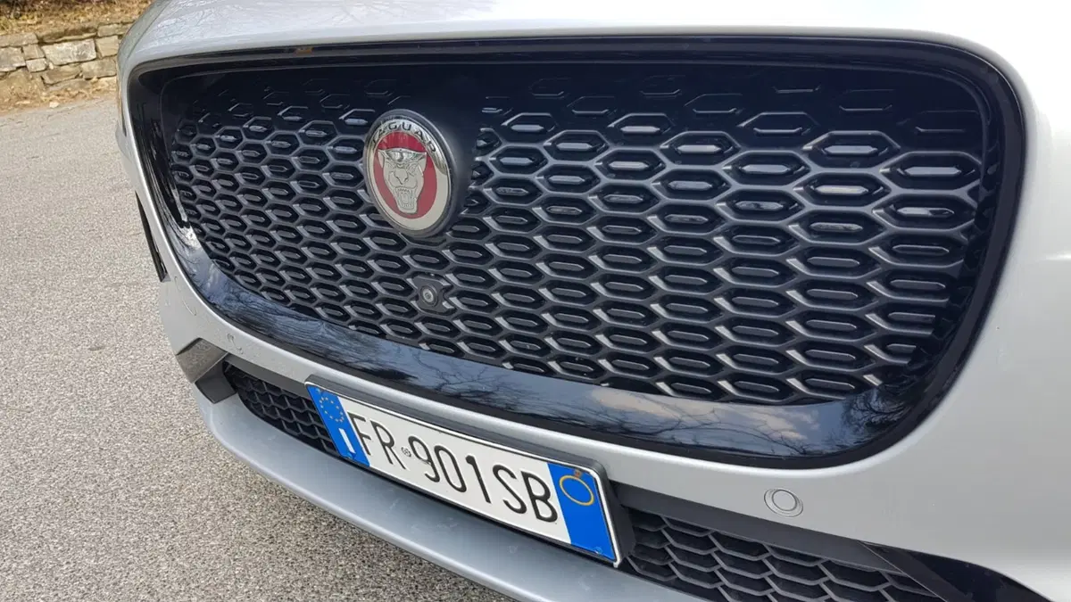 Jaguar I-Pace | 400 cavalli elettrici e un design da urlo (6)