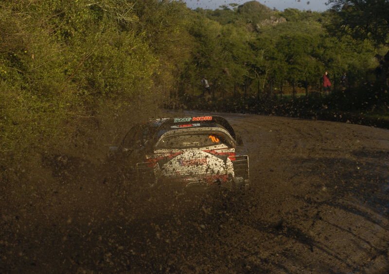 WRC 2019. Argentina. Un Venerd&igrave; Da Leoni. Meeke, Tanak, infine Neuville