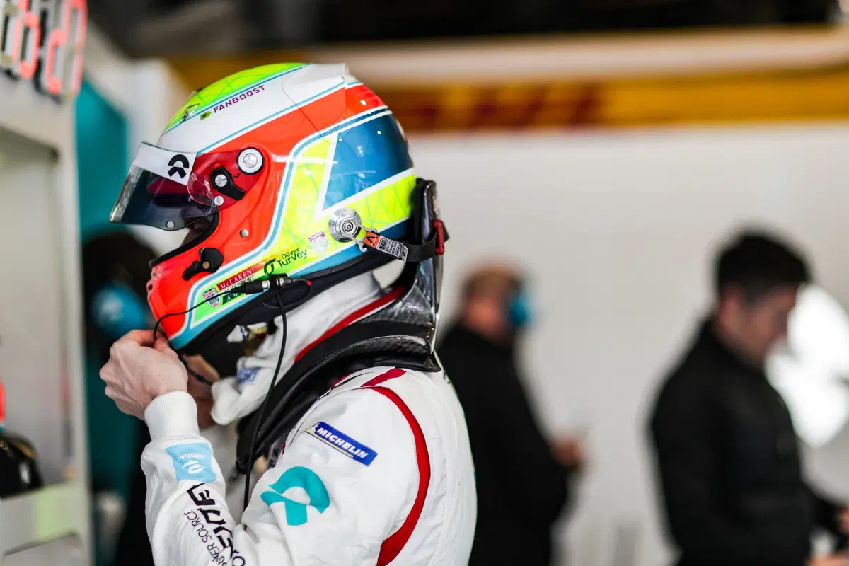 Formula E, E-Prix di Parigi: vince Frijns (4)