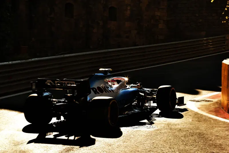 Incidente per Robert Kubica in curva 8 nella Q1: pilota illeso
