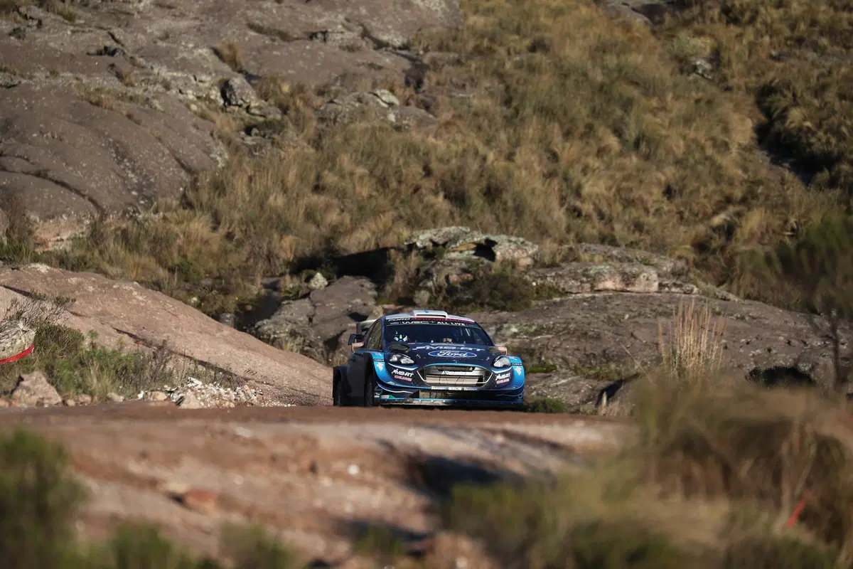 WRC 2019. Argentina. Sabato di Sole e Grande Neuville (2)