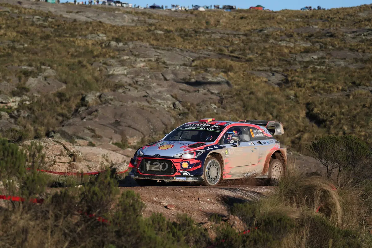 WRC 2019. Argentina. Sabato di Sole e Grande Neuville (8)