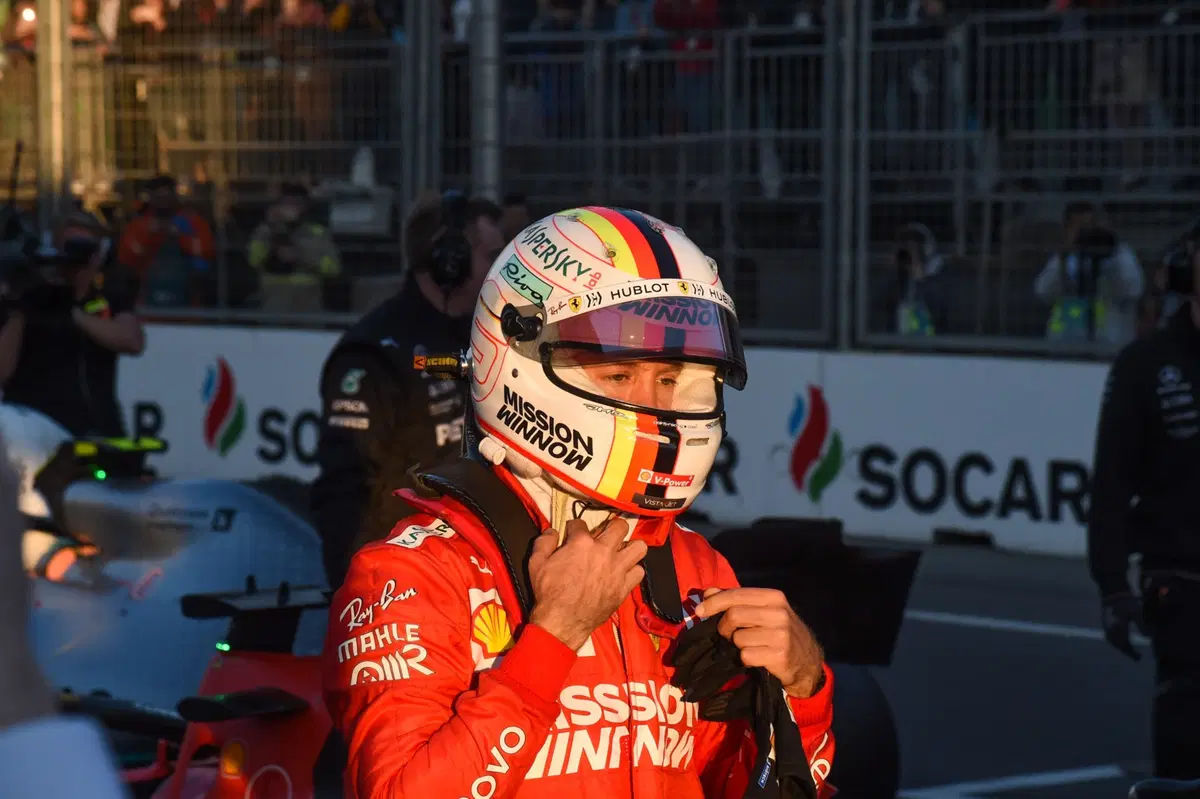 F1, GP Baku 2019: Ricciardo, tamponamento alla Di Maio (13)