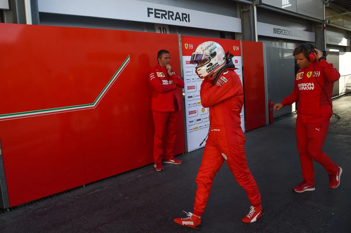 F1, GP Baku 2019: Ricciardo, tamponamento alla Di Maio (19)