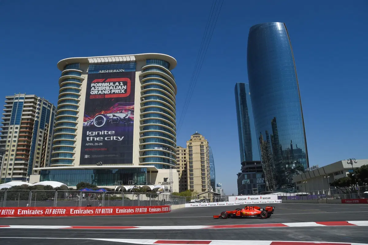 F1, GP Baku 2019: Ricciardo, tamponamento alla Di Maio (20)