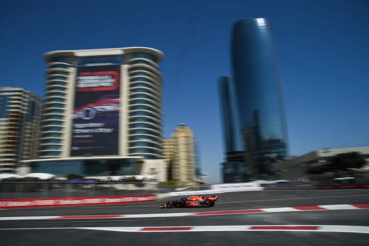 F1, GP Baku 2019: Ricciardo, tamponamento alla Di Maio (22)