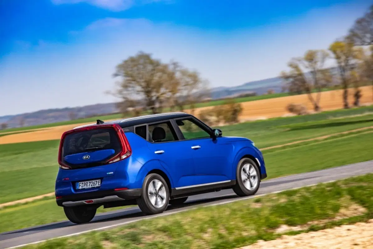 Kia E-Soul, come va l'unica variante per il mercato europeo?  (8)