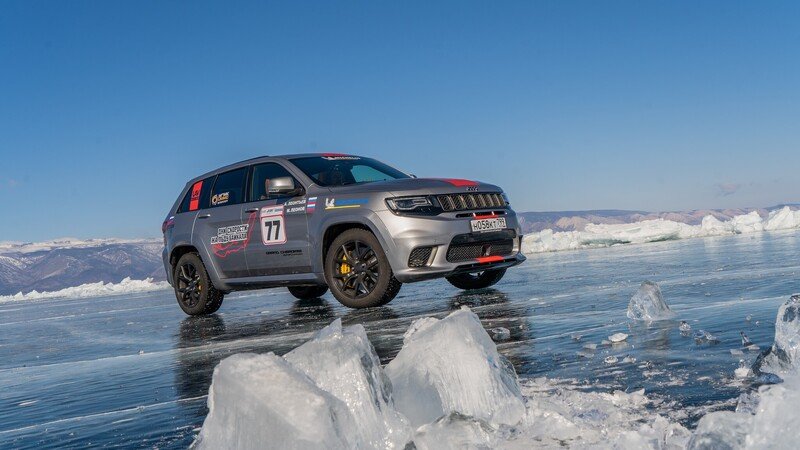 Jeep Grand Cherokee Trackhawk: record di velocit&agrave; su ghiaccio per un SUV