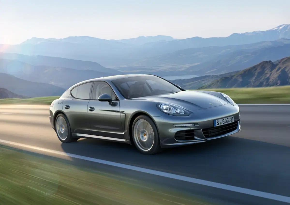 Porsche Panamera, 10 anni della berlina di Zuffenhausen (18)