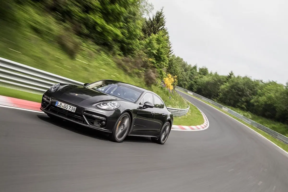 Porsche Panamera, 10 anni della berlina di Zuffenhausen (23)