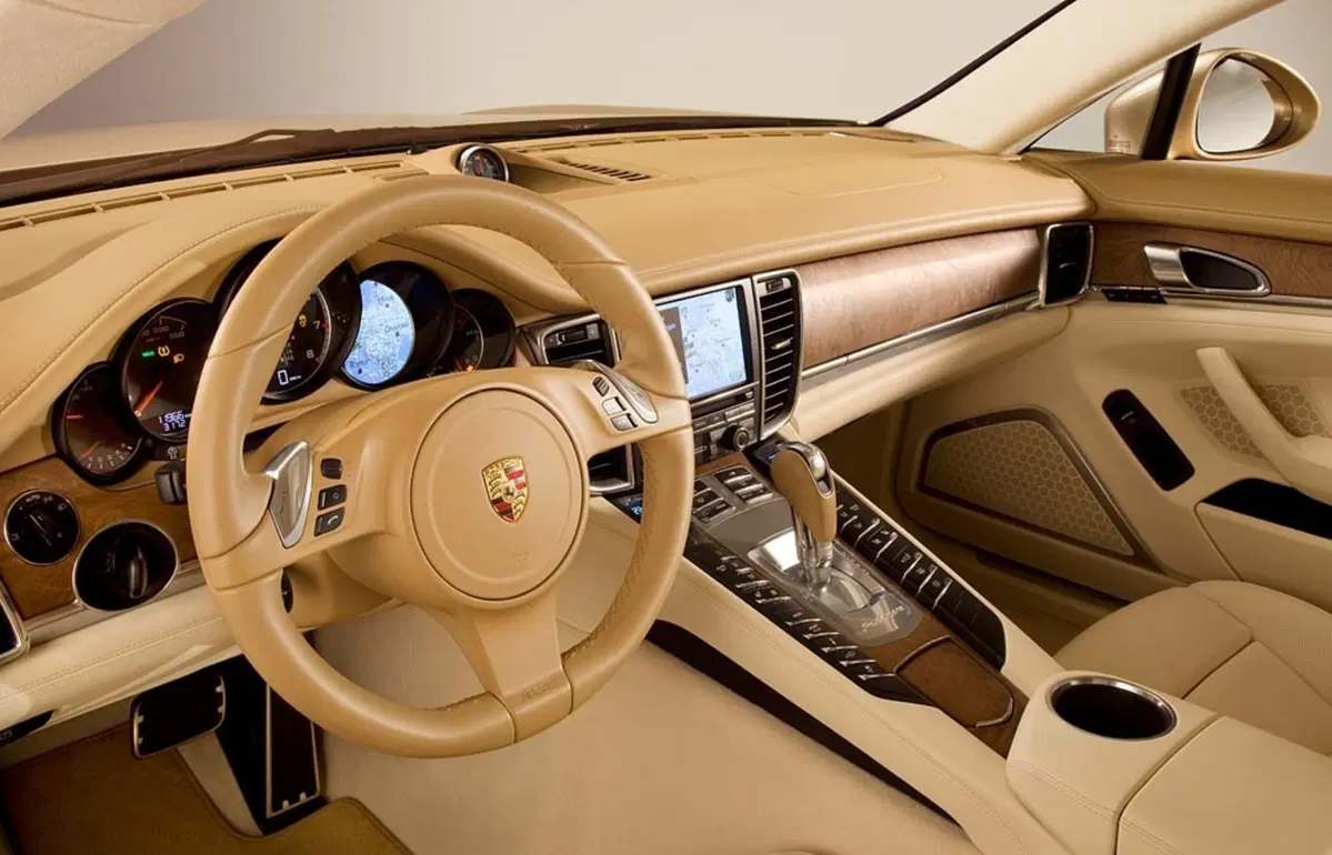 Porsche Panamera, 10 anni della berlina di Zuffenhausen (25)
