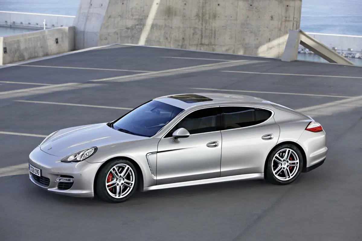 Porsche Panamera, 10 anni della berlina di Zuffenhausen (27)