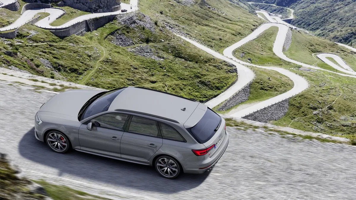 Audi S4: sarà anche diesel TDI mild hybrid 347 CV (2)