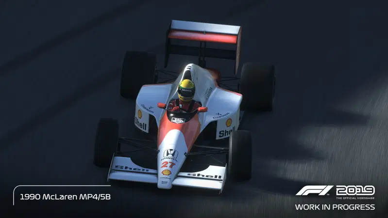 Guidare al limite la McLaren MP4/5B di Ayrton Senna non sar&agrave; facile. Anche la Ferrari F1-90 di Prost &egrave; un bolide difficile da controllare
