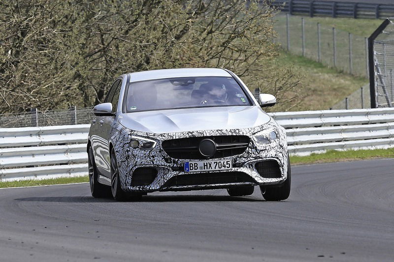 Mercedes-AMG E63: restyling anche per la top di gamma [Foto spia]