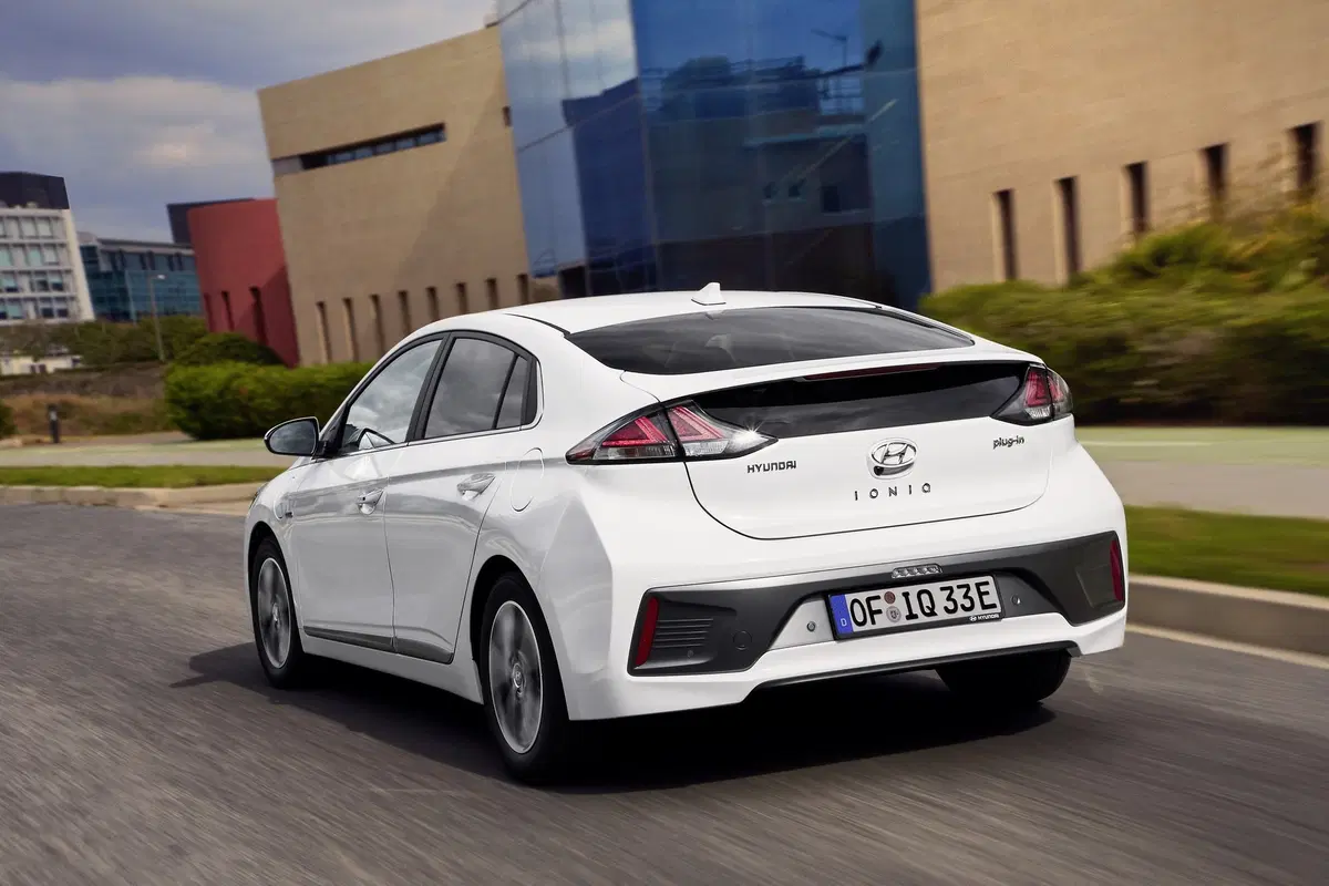 Hyundai Ioniq 2019: aggiornamenti estetici e tecnologici (2)