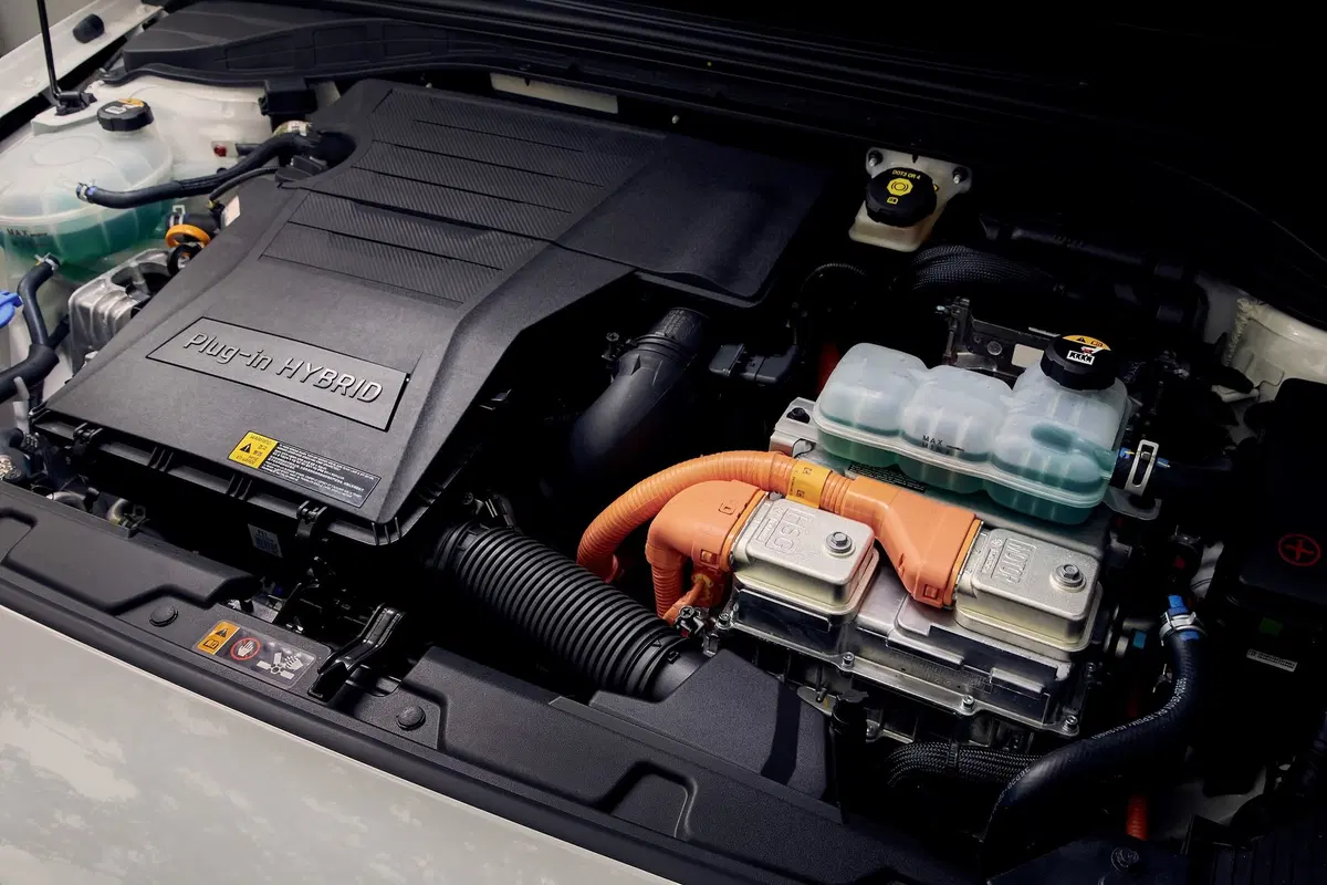 Hyundai Ioniq 2019: aggiornamenti estetici e tecnologici