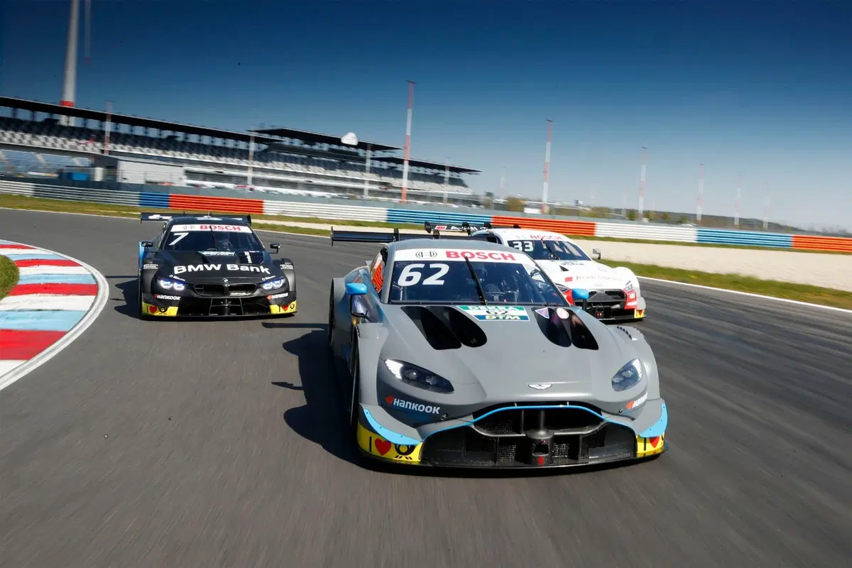 DTM 2019 Hockenheim, Day 1: Svetta la BMW M4 con Spengler [video] (3)