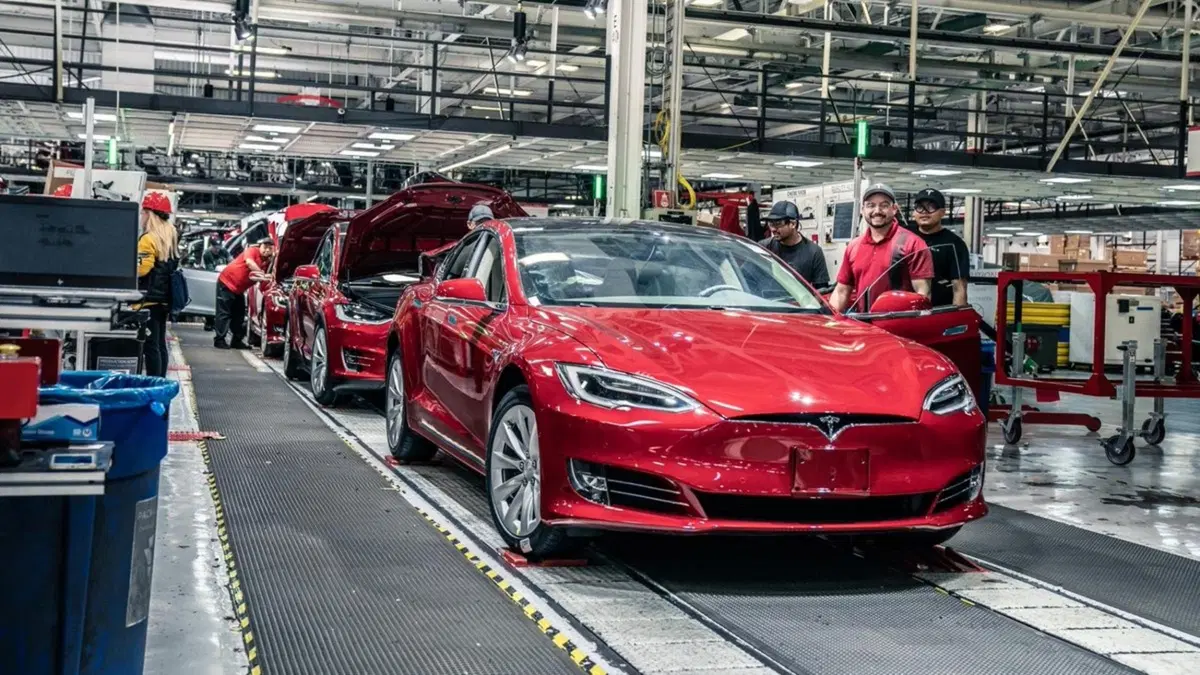 Cambiamenti mercato auto, Germania: Tesla supera Alfa Romeo, Maserati, Subaru e Lexus (3)