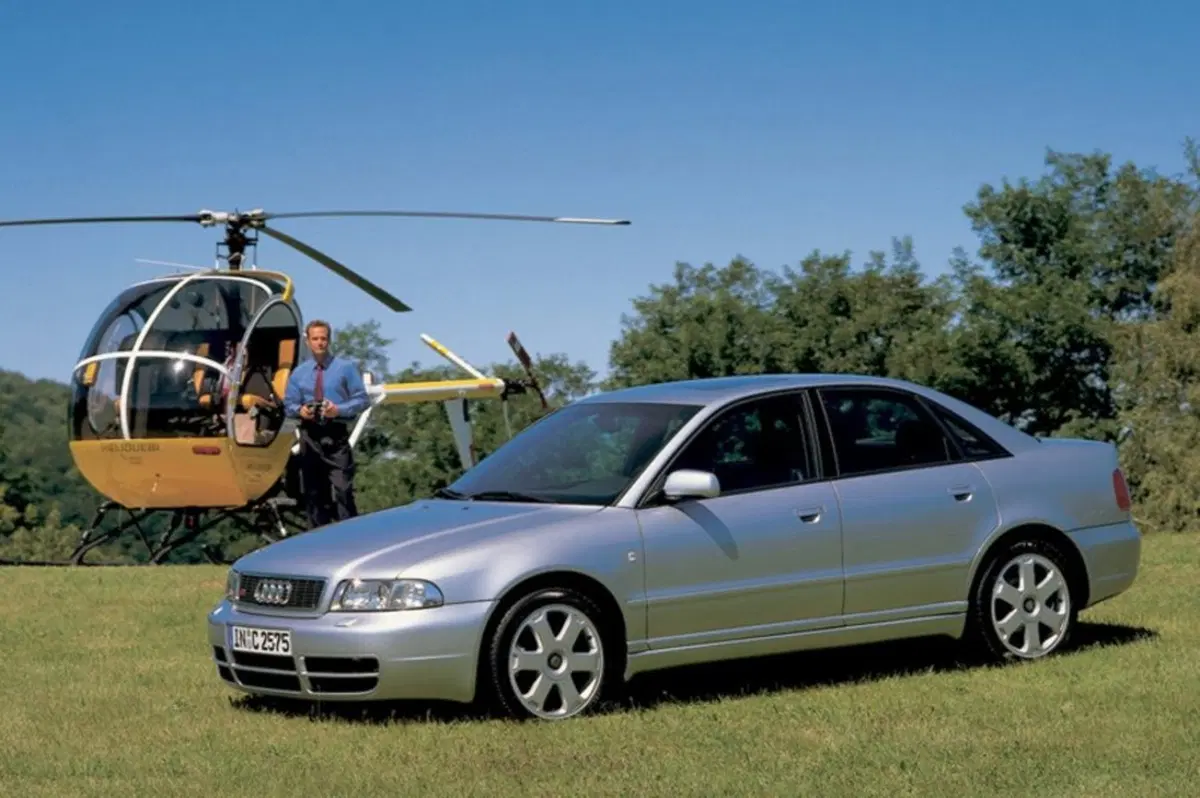 Audi A4: come è cambiata in 25 anni di storia! (5)