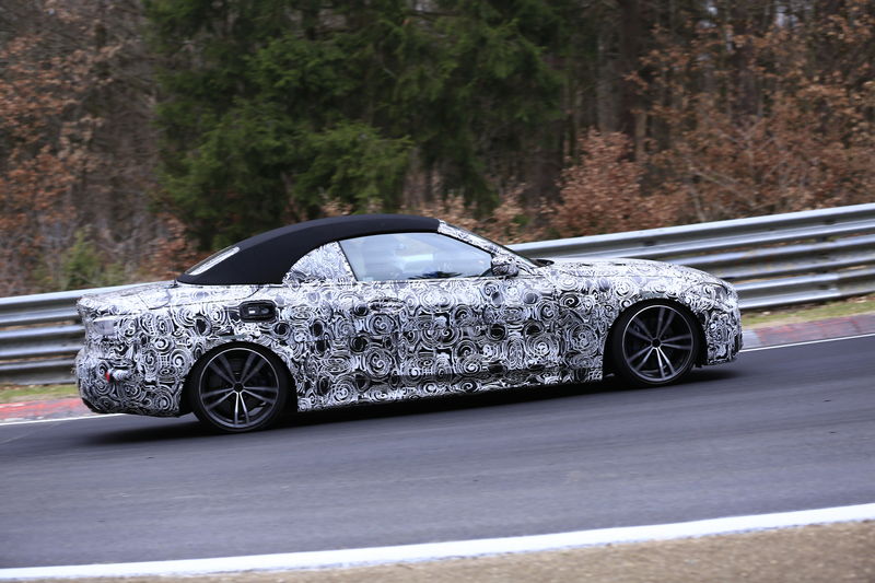 La futura BMW Serie 4 Cabrio avvista al Ring