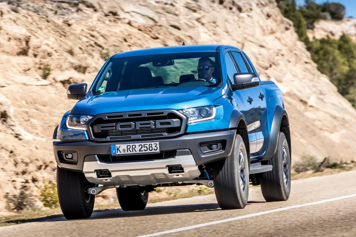 Ford Ranger Raptor 2019. Look e prestazioni da F150, ma euro friendly (2)