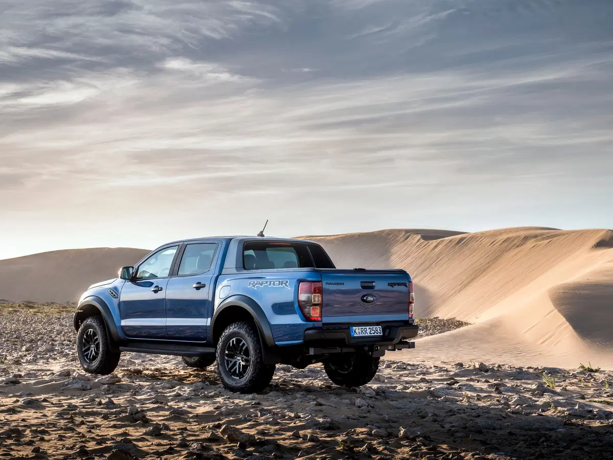 Ford Ranger Raptor 2019. Look e prestazioni da F150, ma euro friendly (10)
