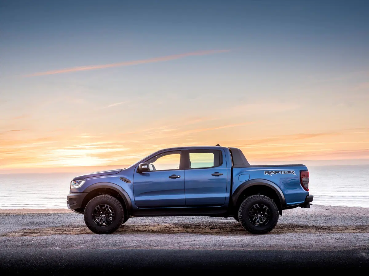 Ford Ranger Raptor 2019. Look e prestazioni da F150, ma euro friendly (13)