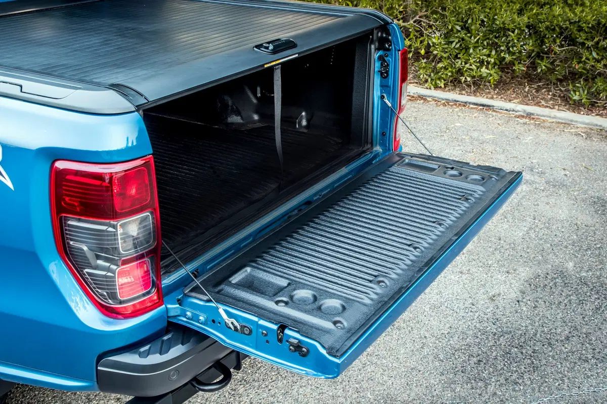 Ford Ranger Raptor 2019. Look e prestazioni da F150, ma euro friendly (22)