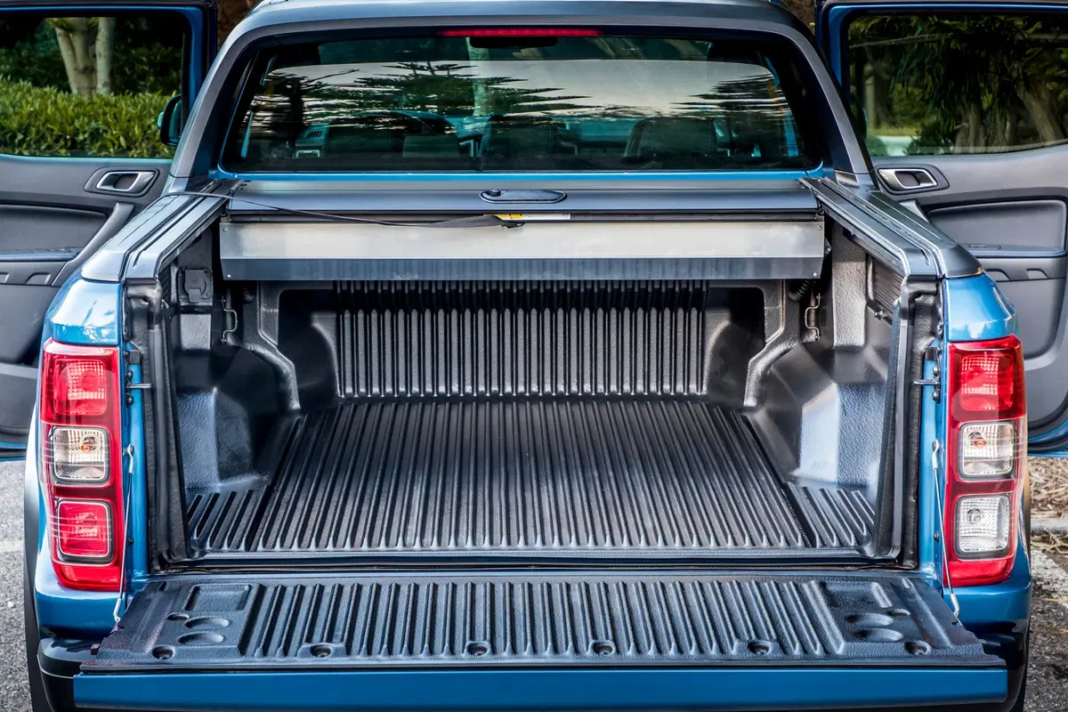 Ford Ranger Raptor 2019. Look e prestazioni da F150, ma euro friendly (23)