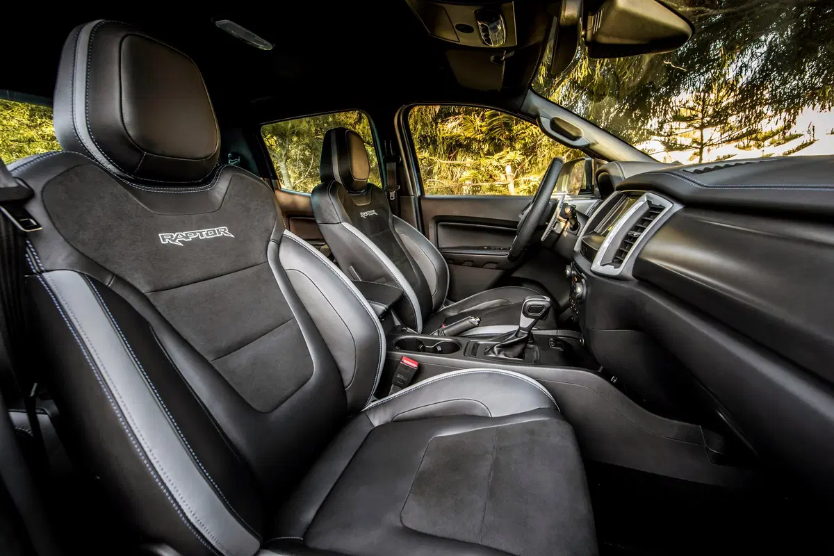 Ford Ranger Raptor 2019. Look e prestazioni da F150, ma euro friendly (25)