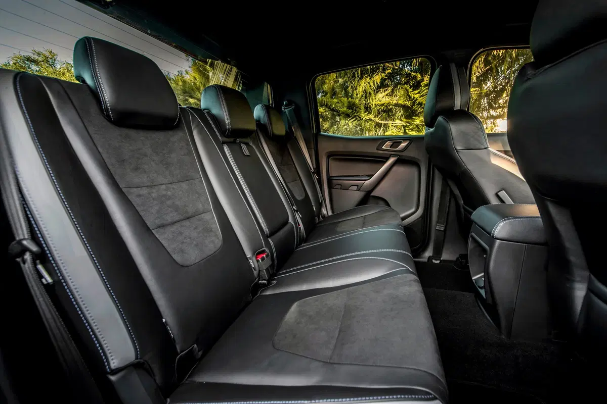 Ford Ranger Raptor 2019. Look e prestazioni da F150, ma euro friendly (26)