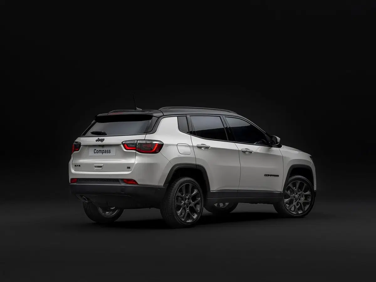 Jeep Renegade, Compass e Cherokee S: i prezzi di listino (3)