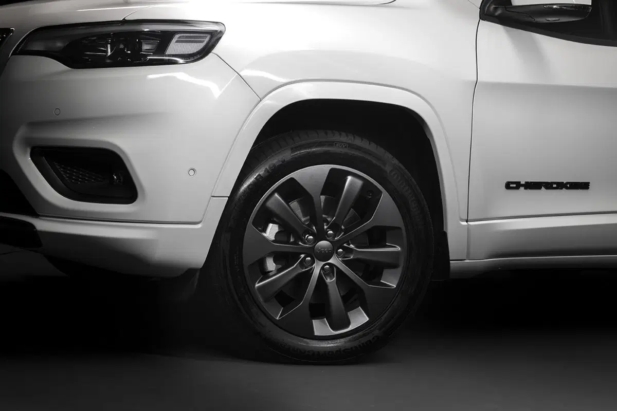 Jeep Renegade, Compass e Cherokee S: i prezzi di listino (15)
