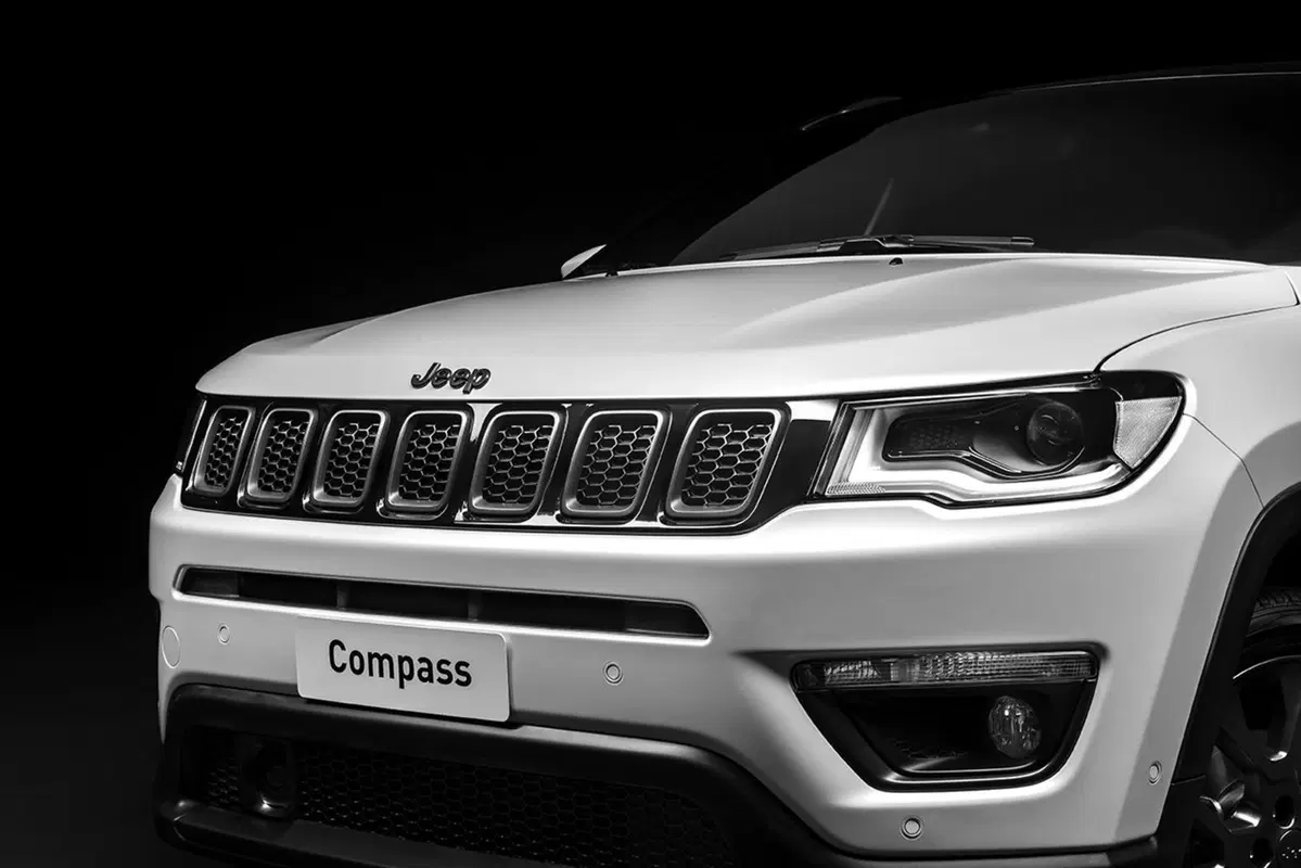 Jeep Renegade, Compass e Cherokee S: i prezzi di listino (22)