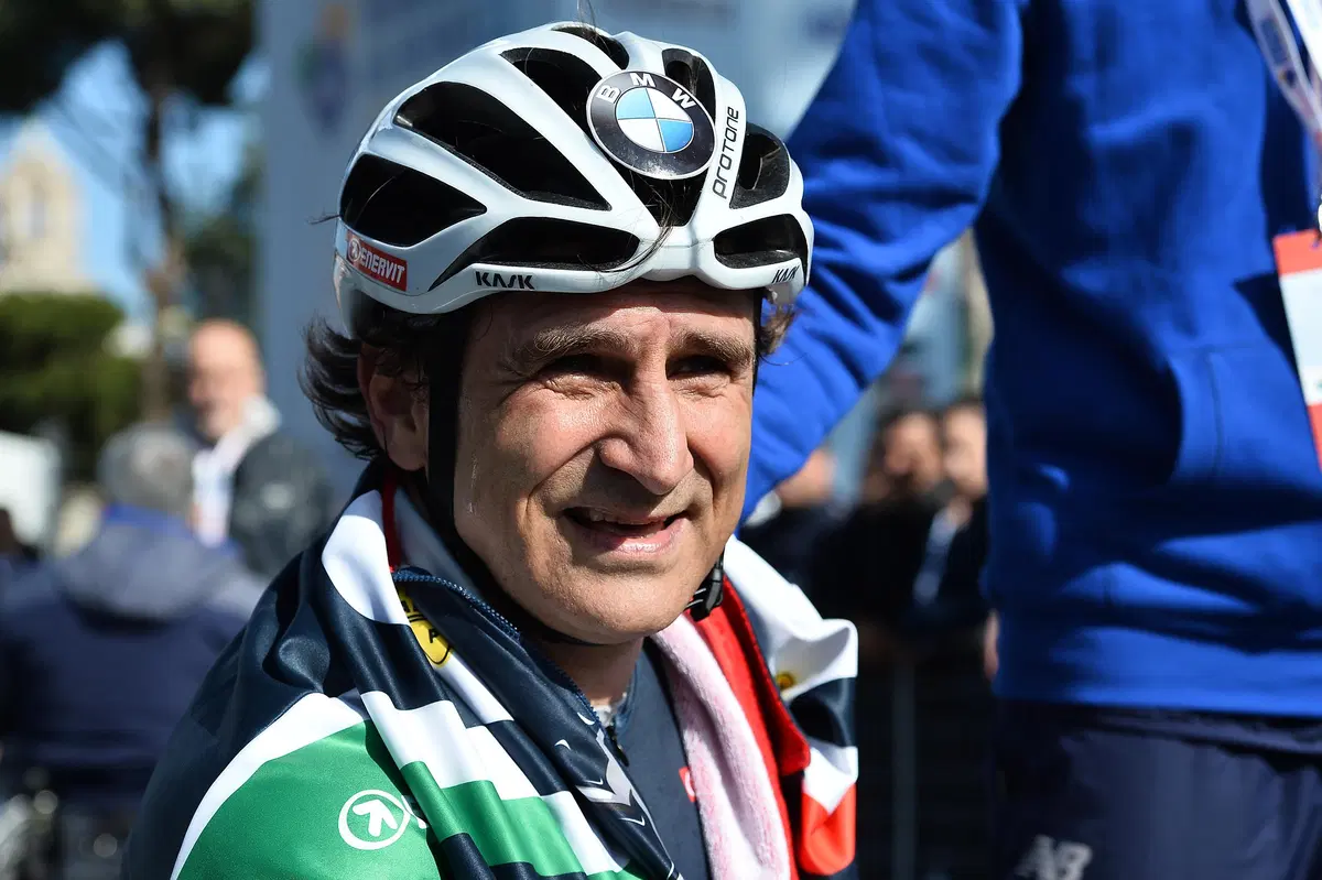 Alex Zanardi vince la Maratona di Roma 2016 (6)
