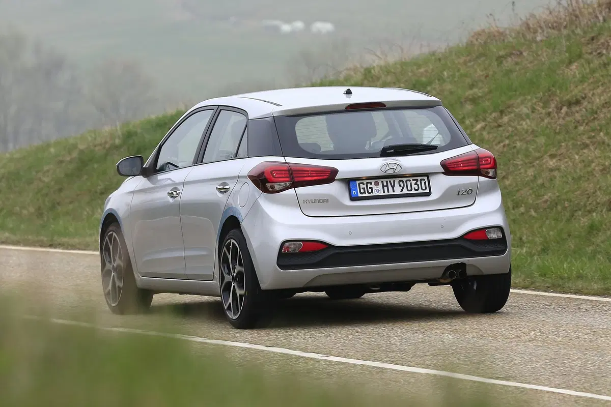 Hyundai i20 N: sarà lei la prossima sportiva coreana? [Foto spia] (6)