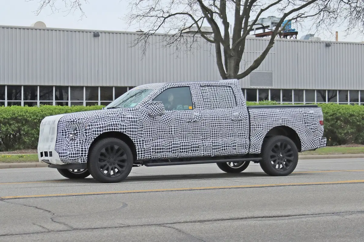 Ford F-150: verso la futura generazione [Foto spia] (13)